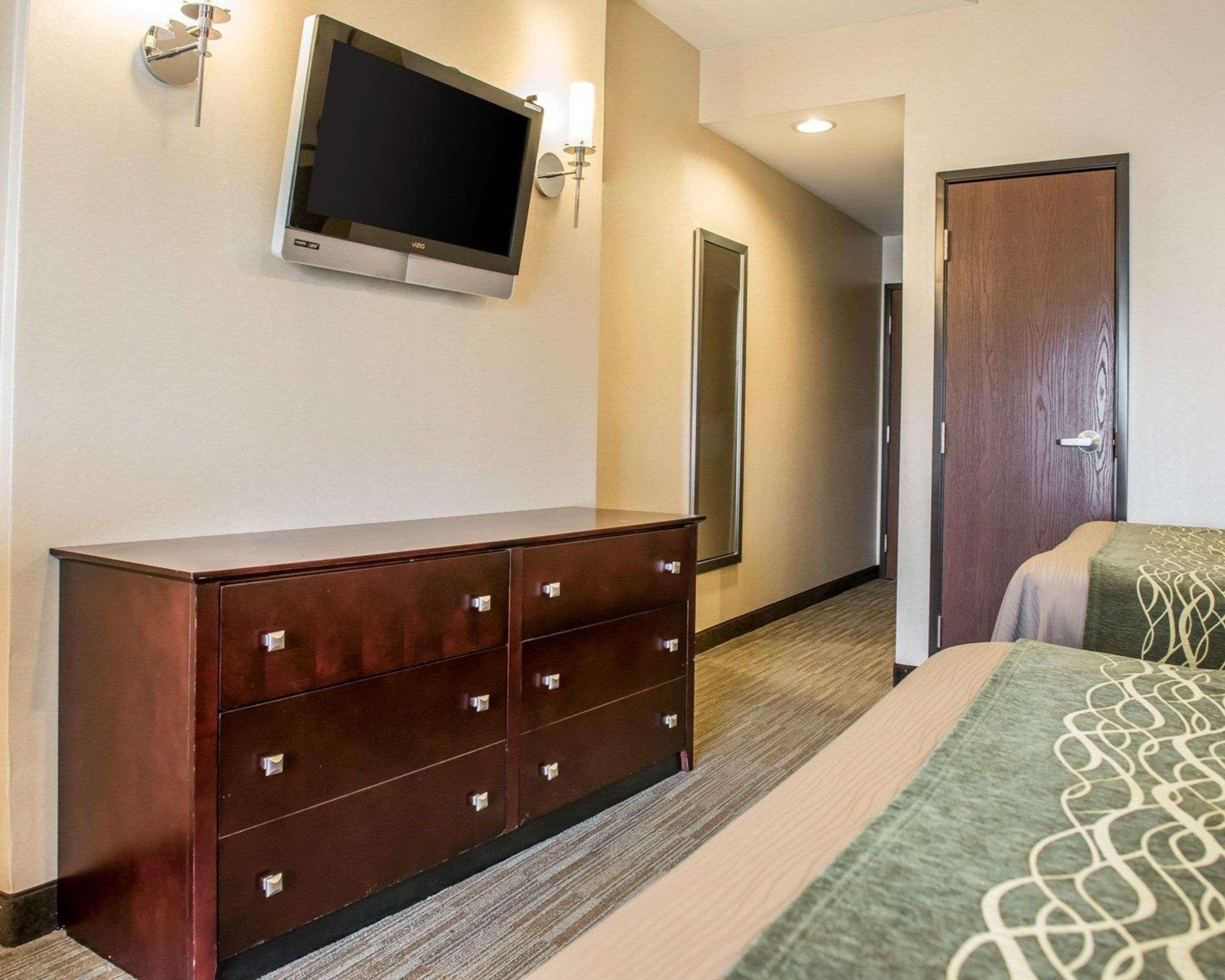 Hometowne Studios & Suites Washington Buitenkant foto