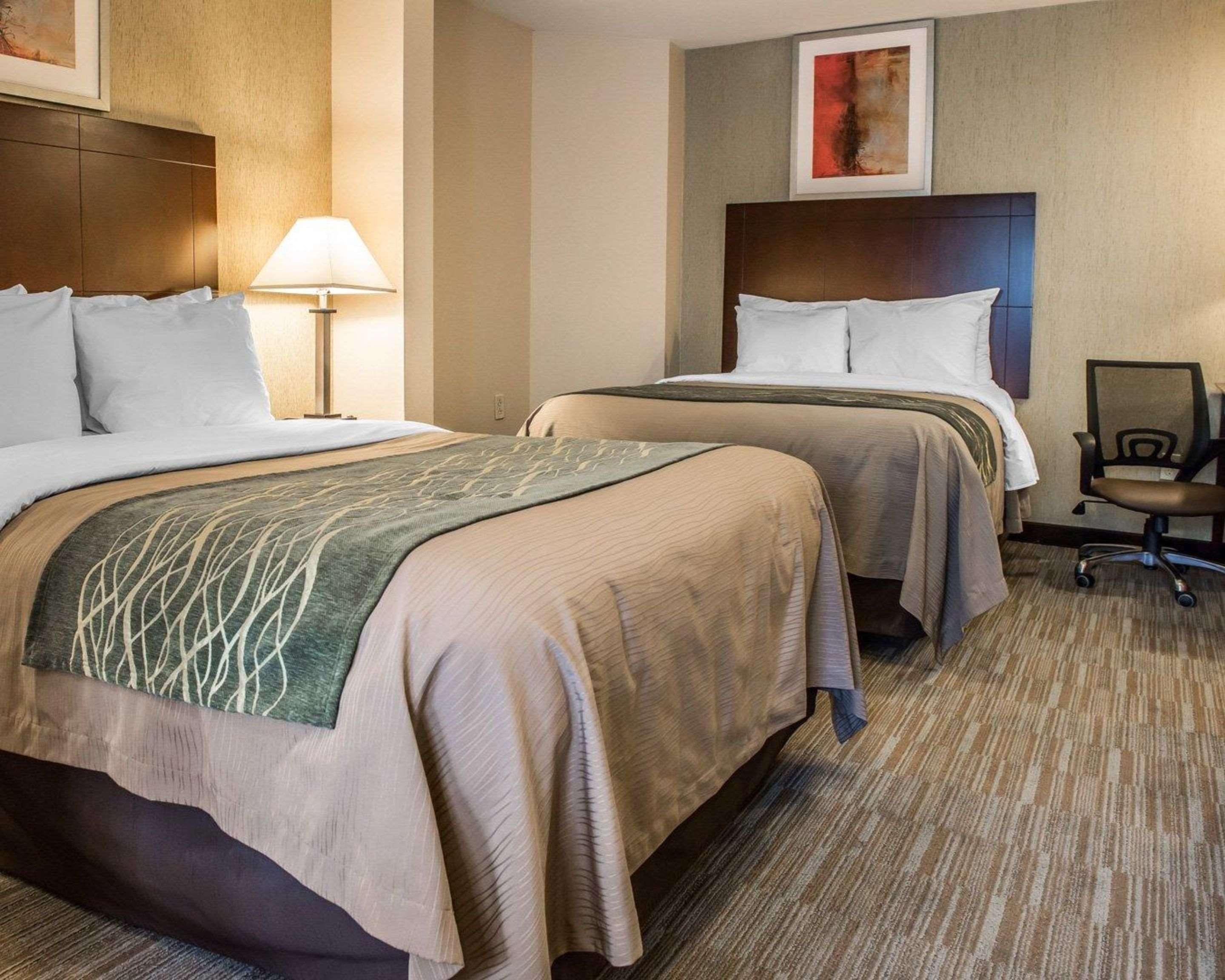 Hometowne Studios & Suites Washington Buitenkant foto