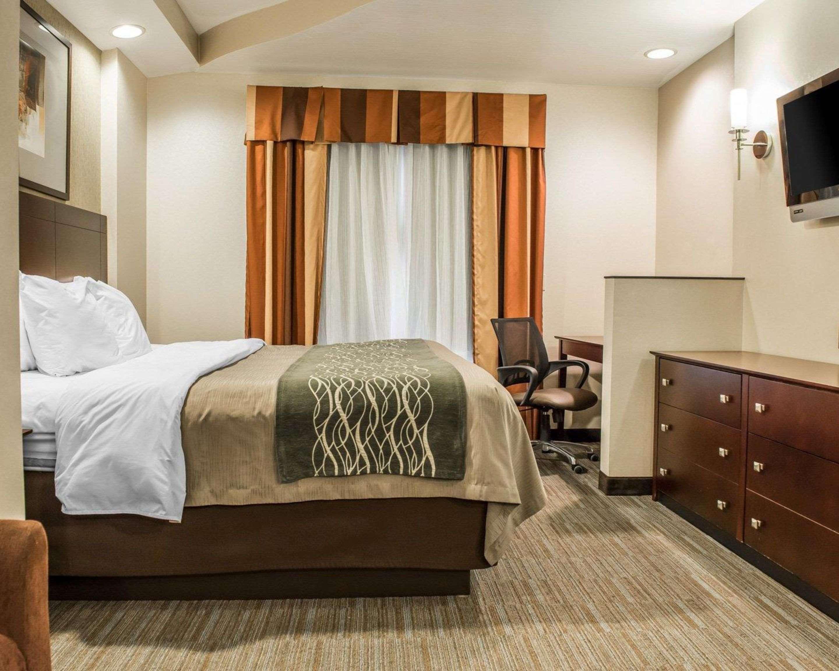 Hometowne Studios & Suites Washington Buitenkant foto