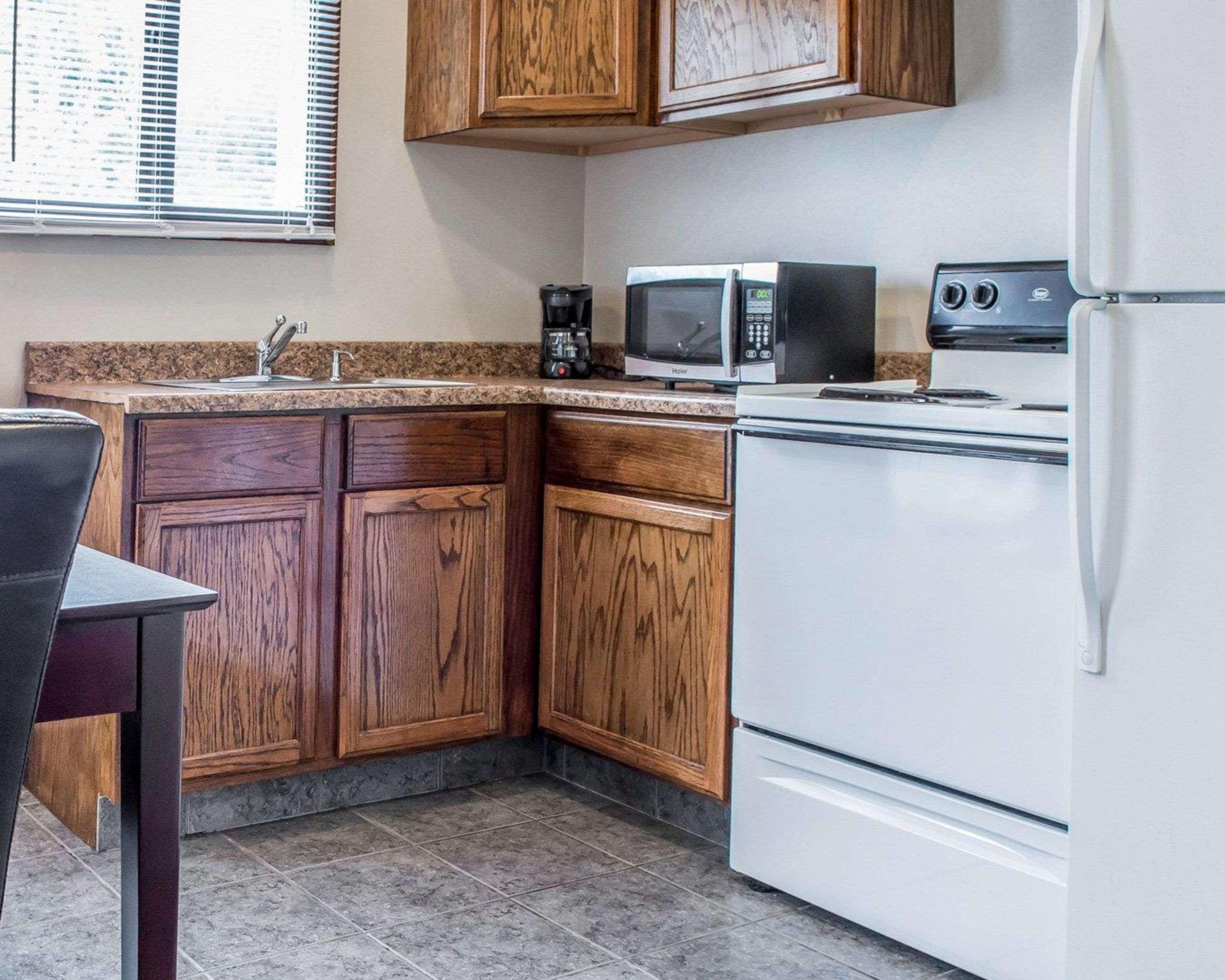 Hometowne Studios & Suites Washington Buitenkant foto